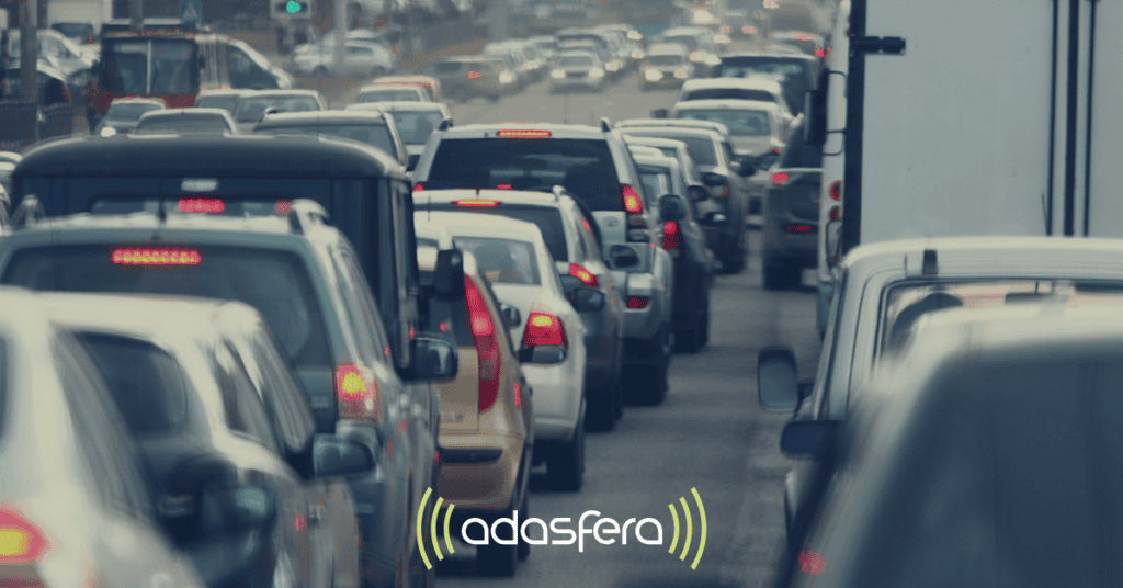 asistente de conducción en atascos